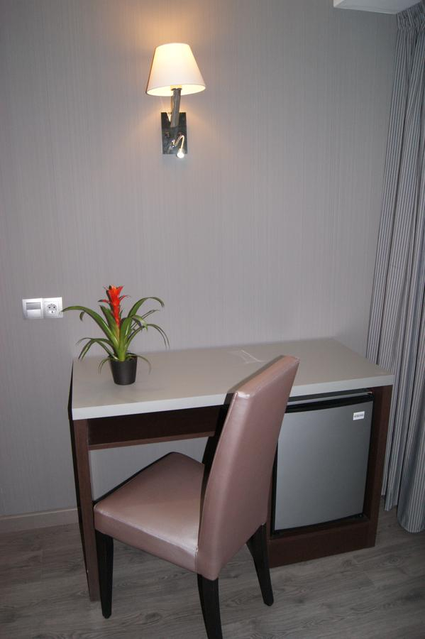 03.09 avion Bucuresti, Spania - Costa Brava - Barcelona Calella, Hotel Summer 685 EURO, 7 nopti, Demipensiune inclusa
