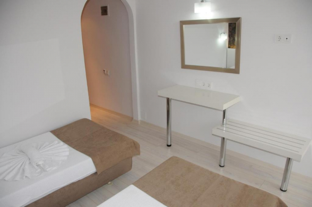 20.08 avion Bucuresti, Turcia - Regiunea Marea Egee Marmaris, Hotel Myra 577 EURO, 7 nopti, All inclusive