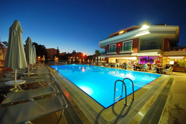 20.08 avion Bucuresti, Turcia - Regiunea Marea Egee Marmaris, Pasa Bey Hotel 694 EURO, 7 nopti, All inclusive