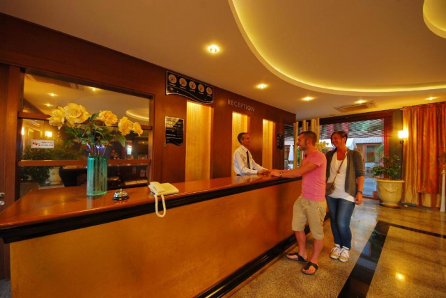 20.08 avion Bucuresti, Turcia - Regiunea Marea Egee Marmaris, Pasa Bey Hotel 694 EURO, 7 nopti, All inclusive
