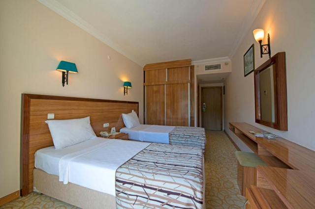 20.08 avion Bucuresti, Turcia - Regiunea Marea Egee Marmaris, Green Nature Resort and Spa 881 EURO, 7 nopti, All inclusive