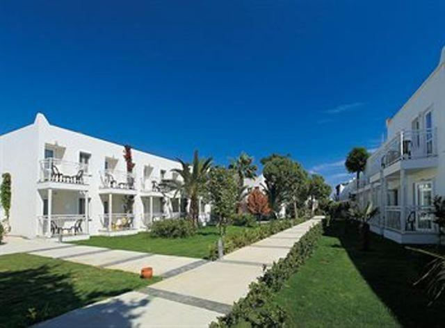 20.08 avion Bucuresti, Turcia - Regiunea Marea Egee Bodrum, Petunya Beach Resort 832 EURO, 7 nopti, All inclusive