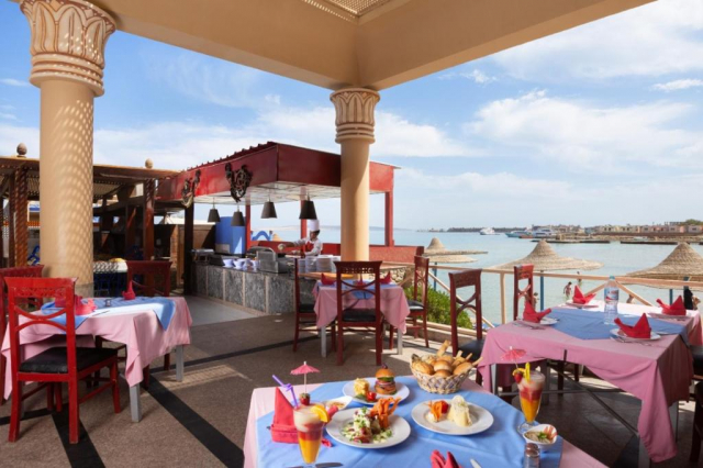 13.09 avion Bucuresti, Egipt - Hurghada Hurghada City, King Tut Aqua Park Beach Resort 547 EURO, 7 nopti, All inclusive
