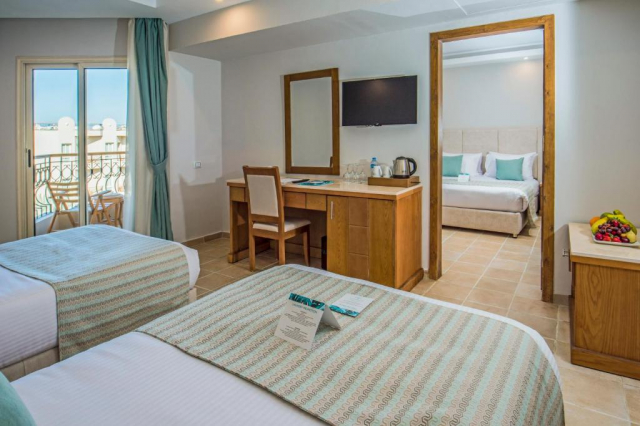 13.09 avion Bucuresti, Egipt - Hurghada Hurghada City, Sunrise Aqua Joy Resort 861 EURO, 7 nopti, All inclusive