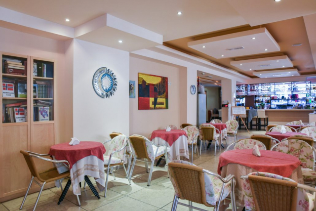 19.08 avion Bucuresti, Grecia - Rhodos Rhodos Town, Hotel Amaryllis 489 EURO, 7 nopti, Mic dejun inclus