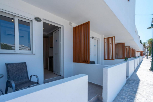 19.08 avion Bucuresti, Grecia - Rhodos Faliraki, Bivalvia Beach Plus 616 EURO, 7 nopti, Fara masa