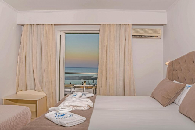 10.09 avion Bucuresti, Grecia - Zakynthos Laganas, Hotel and Apartments Denise Beach 655 EURO, 7 nopti, Fara masa