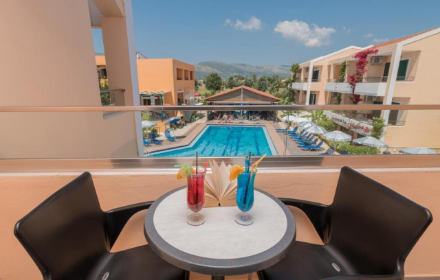 10.09 avion Bucuresti, Grecia - Zakynthos Laganas, Oscar Hotel 557 EURO, 7 nopti, Mic dejun inclus