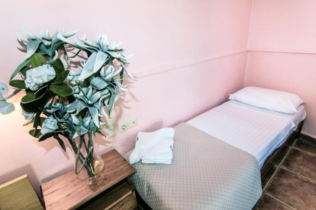 10.09 avion Bucuresti, Grecia - Zakynthos Laganas, Aura Hotel 518 EURO, 7 nopti, Fara masa