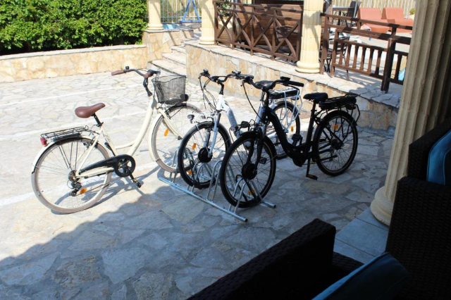 10.09 avion Bucuresti, Grecia - Zakynthos Argassi, Mirabelle Hotel 587 EURO, 7 nopti, Fara masa
