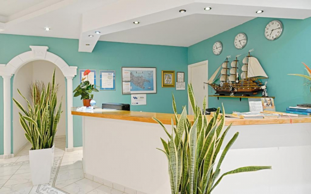 10.09 avion Bucuresti, Grecia - Zakynthos Tsilivi, Sunrise Zante - Adults Only Hotel 881 EURO, 7 nopti, Mic dejun inclus