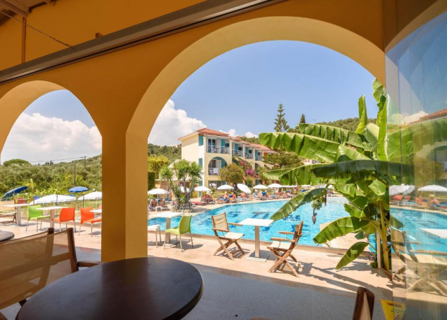 10.09 avion Bucuresti, Grecia - Zakynthos Tsilivi, Sunrise Zante - Adults Only Hotel 881 EURO, 7 nopti, Mic dejun inclus
