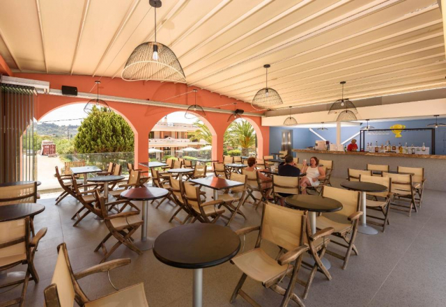 10.09 avion Bucuresti, Grecia - Zakynthos Tsilivi, Sunrise Zante - Adults Only Hotel 881 EURO, 7 nopti, Mic dejun inclus