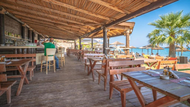 10.09 avion Bucuresti, Grecia - Zakynthos Vassilikos, Hotel Porto Zorro Beach 763 EURO, 7 nopti, Demipensiune inclusa