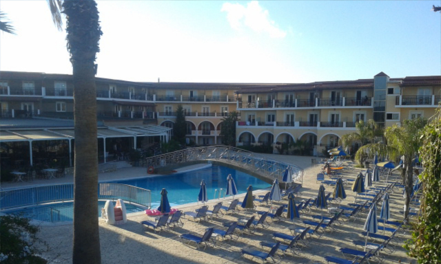 10.09 avion Bucuresti, Grecia - Zakynthos Laganas, Majestic Hotel & Spa 812 EURO, 7 nopti, All inclusive