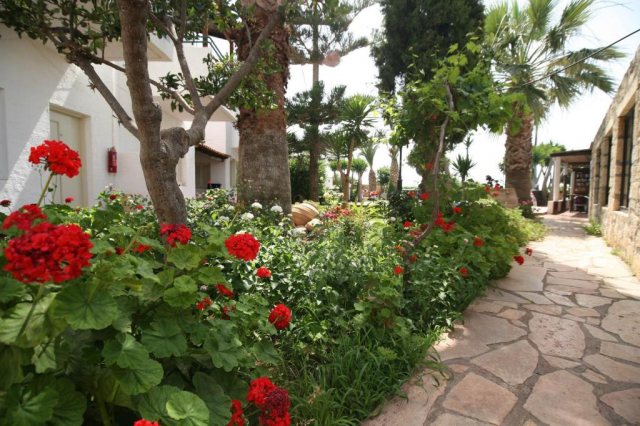 24.08 avion Bucuresti, Grecia - Creta - Heraklion Anissaras, Classic Apartments 606 EURO, 7 nopti, Fara masa