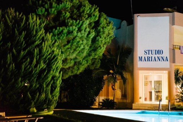24.08 avion Bucuresti, Grecia - Creta - Heraklion Malia, Marianna Studios 587 EURO, 7 nopti, Fara masa