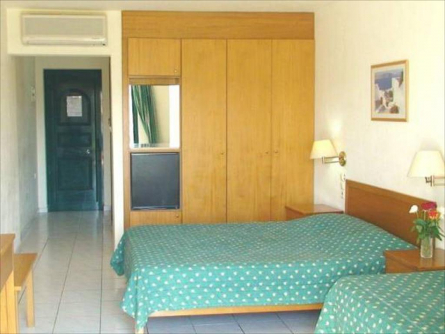 24.08 avion Bucuresti, Grecia - Creta - Heraklion Gouves, Despo Hotel 616 EURO, 7 nopti, Mic dejun inclus