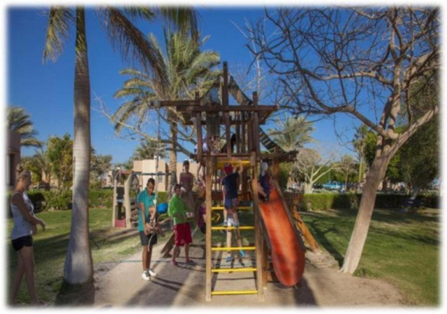 13.09 avion Bucuresti, Egipt - Hurghada Hurghada City, Pharaoh Azur Resort 636 EURO, 7 nopti, All inclusive
