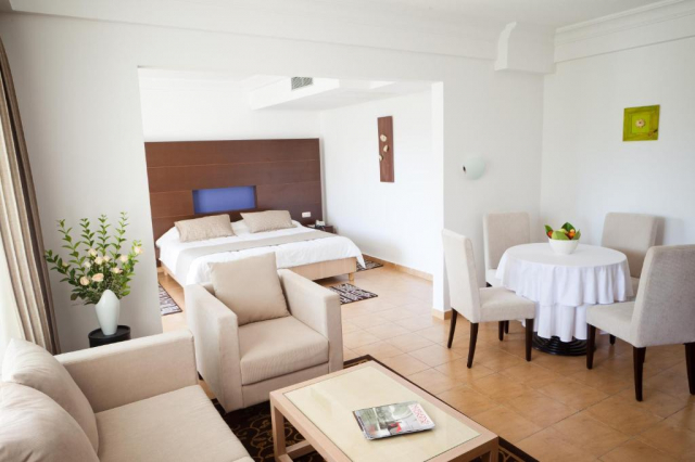 26.09 avion Bucuresti, Tunisia - Regiunea Hammamet Sousse, Hotel El Mouradi Club Kantaoui 508 EURO, 7 nopti, All inclusive