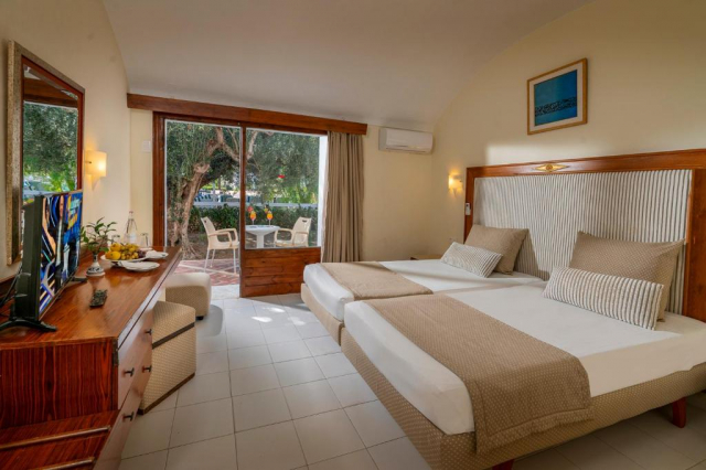 26.09 avion Bucuresti, Tunisia - Regiunea Hammamet Hammamet, Hotel Le Hammamet & SPA 645 EURO, 7 nopti, Demipensiune inclusa
