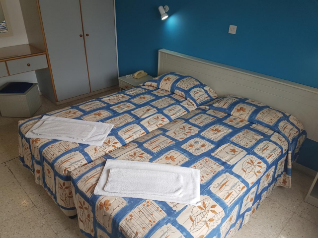 06.09 avion Bucuresti, Cipru - Zona Larnaca Ayia Napa, Cosmelenia Hotel Apartments 538 EURO, 7 nopti, Mic dejun inclus