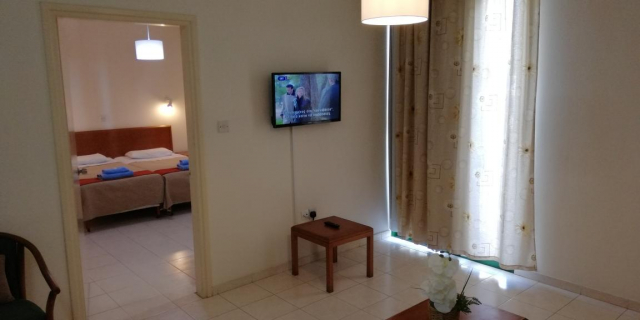 06.09 avion Bucuresti, Cipru - Zona Larnaca Protaras, Mandalena Hotel Apartments 469 EURO, 7 nopti, Fara masa