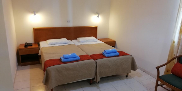 06.09 avion Bucuresti, Cipru - Zona Larnaca Protaras, Mandalena Hotel Apartments 469 EURO, 7 nopti, Fara masa