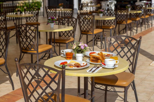 06.09 avion Bucuresti, Cipru - Zona Larnaca Protaras, Hotel Apartments Seagull 508 EURO, 7 nopti, Fara masa