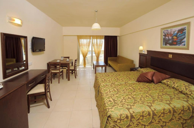 06.09 avion Bucuresti, Cipru - Zona Larnaca Ayia Napa, Hotel Euronapa Apartments 606 EURO, 7 nopti, Fara masa