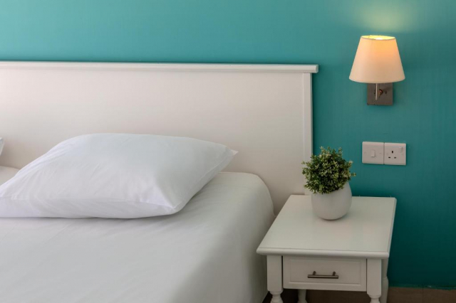 06.09 avion Bucuresti, Cipru - Zona Larnaca Ayia Napa, Mia Hotel Apartment 636 EURO, 7 nopti, Mic dejun inclus