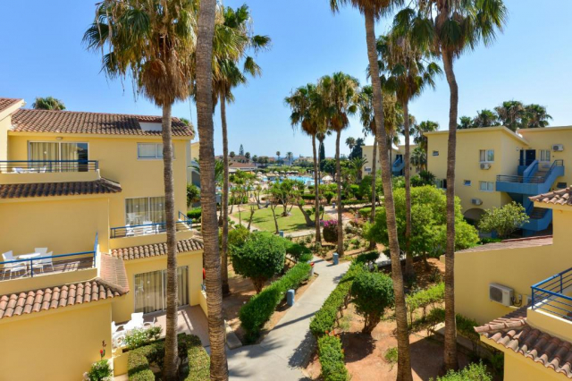 06.09 avion Bucuresti, Cipru - Zona Larnaca Ayia Napa, Makronisos Village 557 EURO, 7 nopti, Fara masa