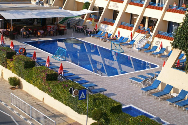 13.09 avion Bucuresti, Cipru - Zona Larnaca Ayia Napa, Napa Prince Hotel Apts 557 EURO, 7 nopti, Fara masa