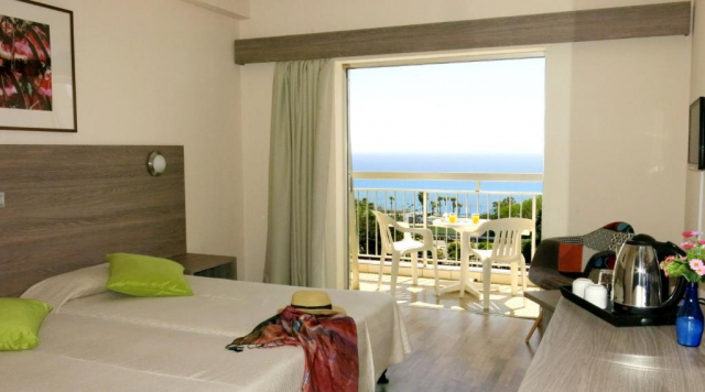 13.09 avion Bucuresti, Cipru - Zona Larnaca Ayia Napa, Marina Hotel 606 EURO, 7 nopti, Mic dejun inclus