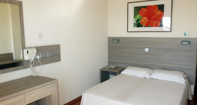 13.09 avion Bucuresti, Cipru - Zona Larnaca Ayia Napa, Marina Hotel 606 EURO, 7 nopti, Mic dejun inclus