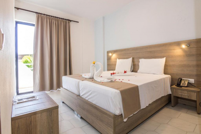 02.09 avion Bucuresti, Grecia - Rhodos Faliraki, Hotel Tivoli 312 EURO, 7 nopti, Fara masa