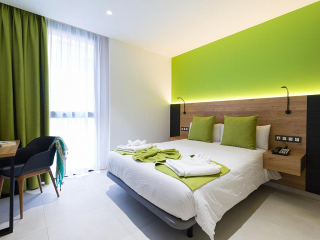 26.09 avion Bucuresti, Spania - Gran Canaria Las Palmas, Hotel MG Poniente 743 EURO, 7 nopti, Fara masa