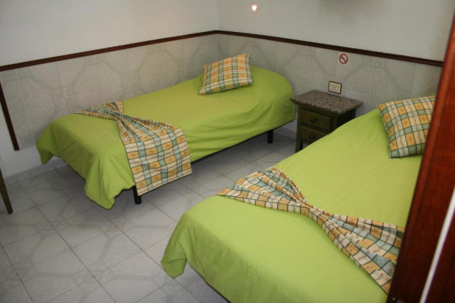 08.09 avion Bucuresti, Spania - Gran Canaria Playa del Ingles, Maba Playa 636 EURO, 7 nopti, Fara masa