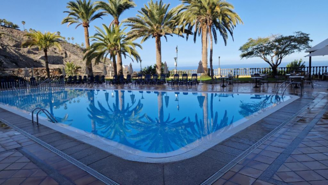 15.09 avion Bucuresti, Spania - Gran Canaria Puerto Rico, Chatur Palmera Mar 734 EURO, 7 nopti, Mic dejun inclus