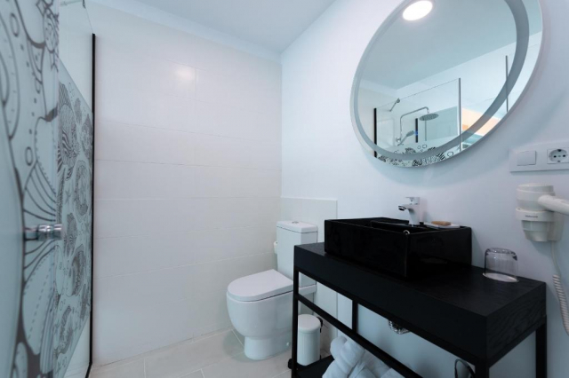 26.09 avion Bucuresti, Spania - Gran Canaria Las Palmas, Hotel Puerto de la Luz by Pierre & Vacance 645 EURO, 7 nopti, Fara masa