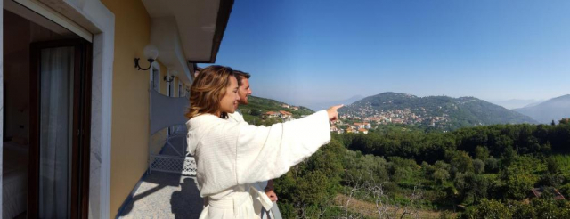 09.10 avion Bucuresti, Italia - Coasta Amalfitana Pimonte, Sant'Angelo 783 EURO, 7 nopti, Mic dejun inclus