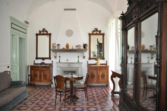 09.10 avion Bucuresti, Italia - Coasta Amalfitana Maiori, Casa Raffaele Conforti 861 EURO, 7 nopti, Mic dejun inclus