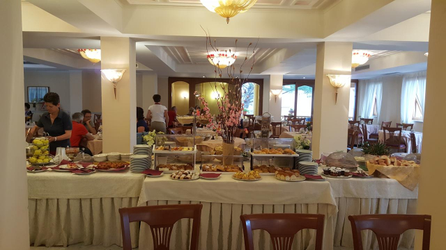09.10 avion Bucuresti, Italia - Coasta Amalfitana Sorrento, Hotel Villa Igea 851 EURO, 7 nopti, Mic dejun inclus