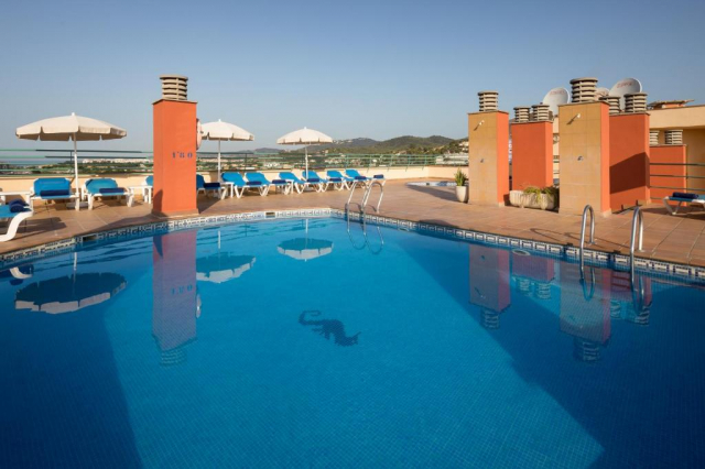 25.09 avion Bucuresti, Spania - Costa Brava - Barcelona Santa Susanna, Hotel htop Royal Sun Suites 616 EURO, 7 nopti, Mic dejun inclus