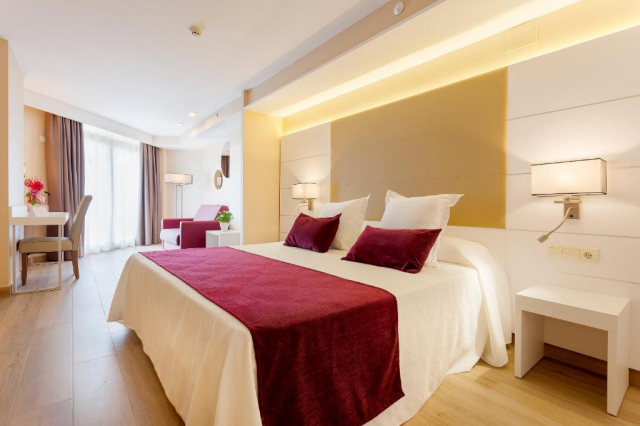 25.09 avion Bucuresti, Spania - Costa Brava - Barcelona Blanes, Hotel Beverly Park & Spa 645 EURO, 7 nopti, Mic dejun inclus