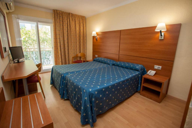 25.09 avion Bucuresti, Spania - Costa Brava - Barcelona Lloret de Mar, Maria Del Mar 763 EURO, 7 nopti, Demipensiune inclusa