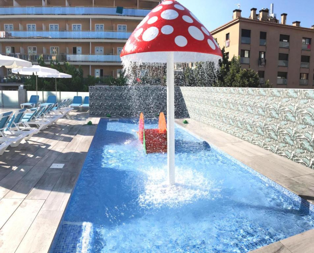 25.09 avion Bucuresti, Spania - Costa Brava - Barcelona Lloret de Mar, Maria Del Mar 763 EURO, 7 nopti, Demipensiune inclusa