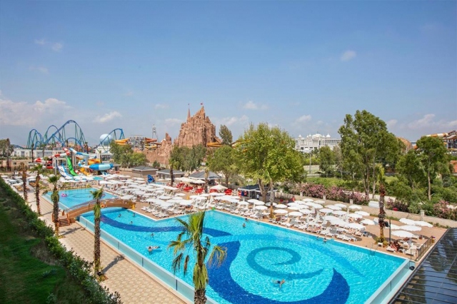 20.09 avion Bucuresti, Turcia - Antalya Belek, Aydinbey Queen's Palace & Spa Resort 832 EURO, 7 nopti, Ultra all inclusive