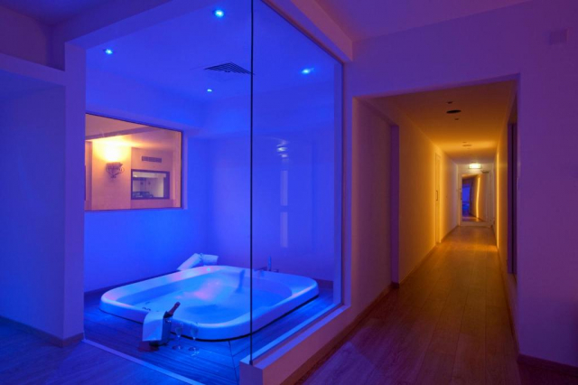 27.09 avion Bucuresti, Cipru - Zona Larnaca Larnaca, Hotel Sandy Beach & Spa 861 EURO, 7 nopti, Demipensiune inclusa