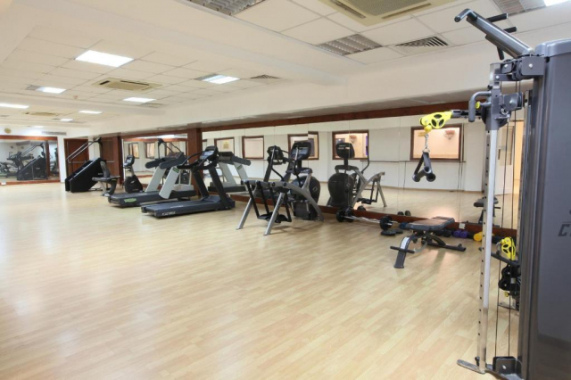 27.09 avion Bucuresti, Cipru - Zona Larnaca Larnaca, Hotel Sandy Beach & Spa 861 EURO, 7 nopti, Demipensiune inclusa